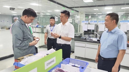 鐘山縣政府與臻業(yè)誠產(chǎn)研院聯(lián)合開展賀州企業(yè)服務調(diào)研，助力實體經(jīng)濟新發(fā)展